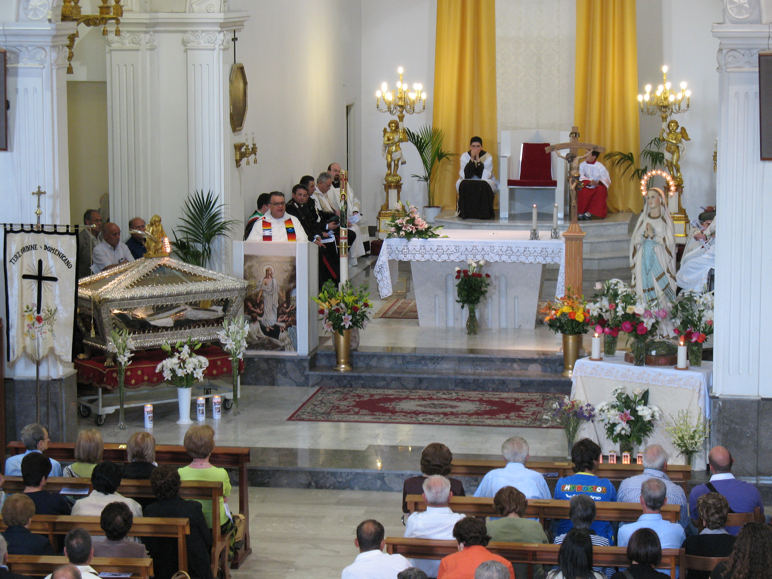 Processione in preghiera 2009